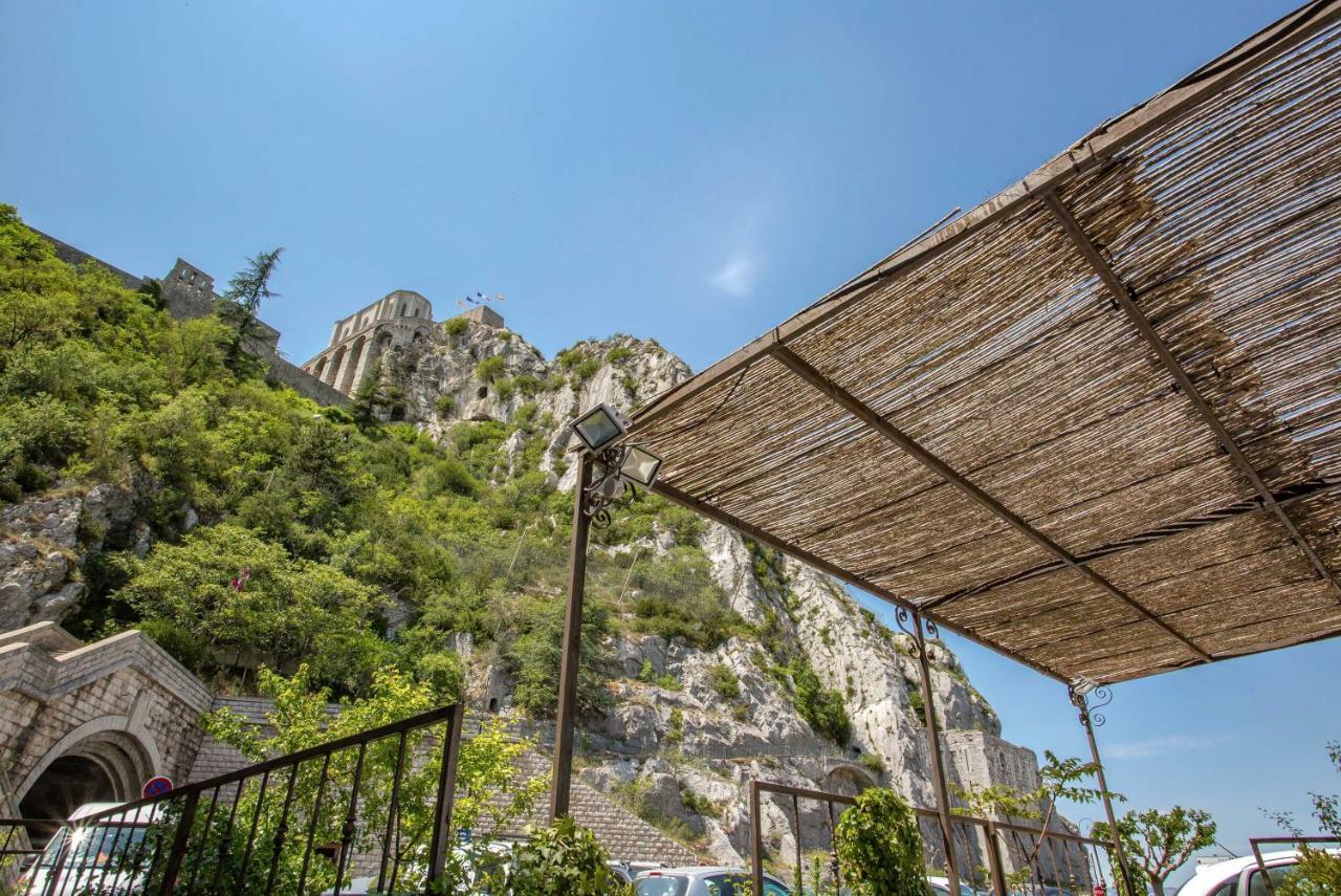 Hotel De La Citadelle Sisteron Buitenkant foto